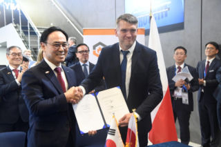 Współpraca Hyundai Rotem i Huty Częstochowa. Polska stal pancerna sercem czołgów K2PL