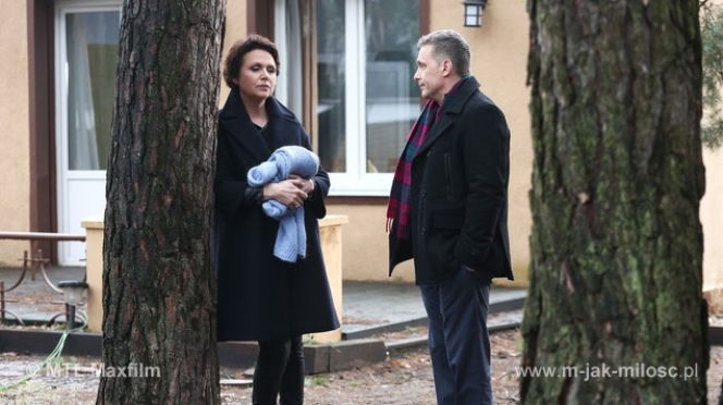M jak miłość odc. 1143. Artur Rogowski (Robert Moskwa), Marysia (Małgorzata Pieńkowska)