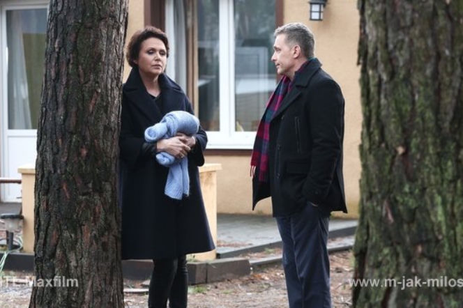 M jak miłość odc. 1143. Artur Rogowski (Robert Moskwa), Marysia (Małgorzata Pieńkowska)