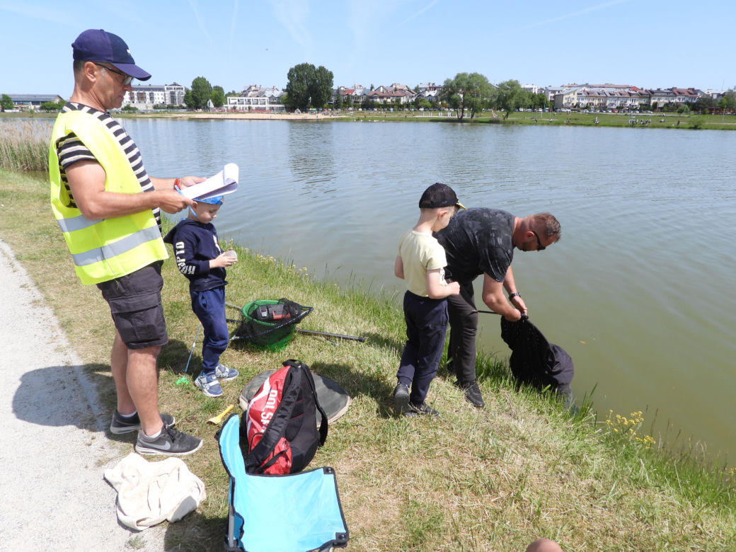 Zawody wędkarskie nad zalewem Muchawka i piknik wędkarski w Siedlcach