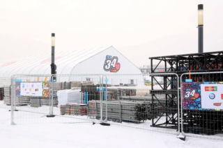 Budowa sceny i zaplecza finału WOŚP 2026 w Warszawie