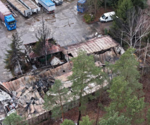 Potężny pożar hali w Warszawie. Wszystko spłonęło, zostały tylko zgliszcza