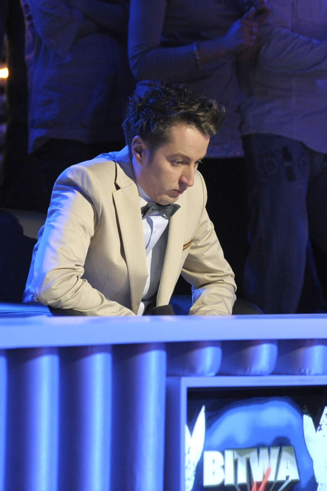 Tak na początku kariery wyglądał Piotr Kędzierski. Dziś trudno go rozpoznać na starych zdjęciach