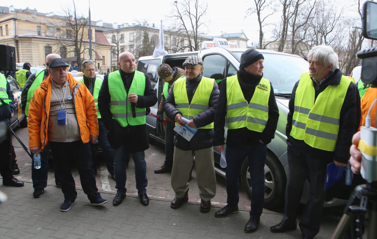 Protest taksówkarzy w Warszawie