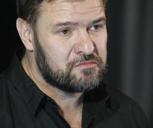 TOMASZ KAROLAK