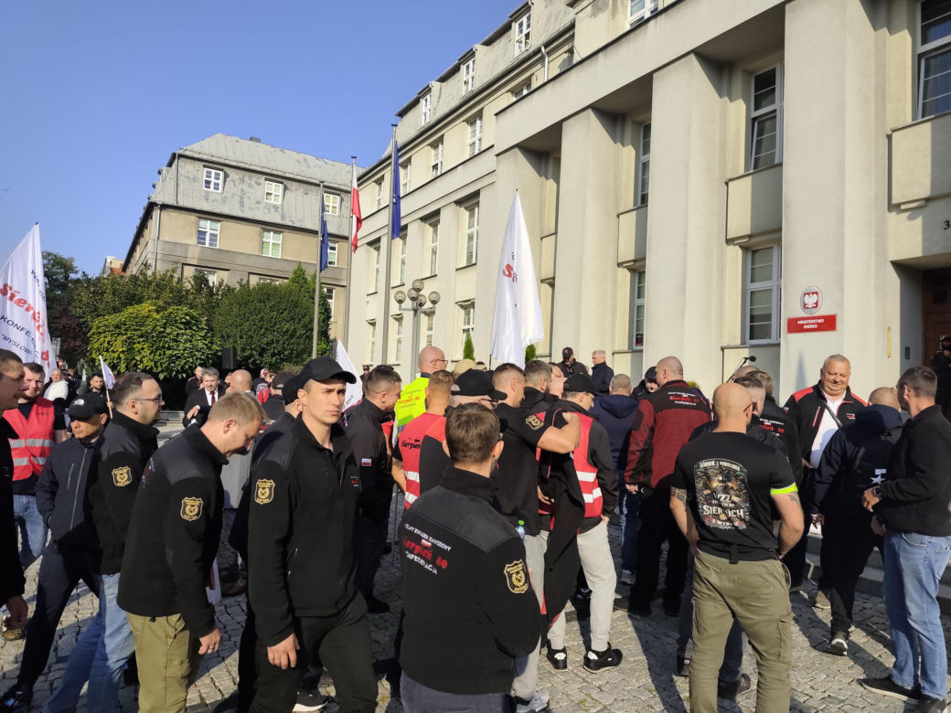 Górnicy protestują przeciw zwolnieniom