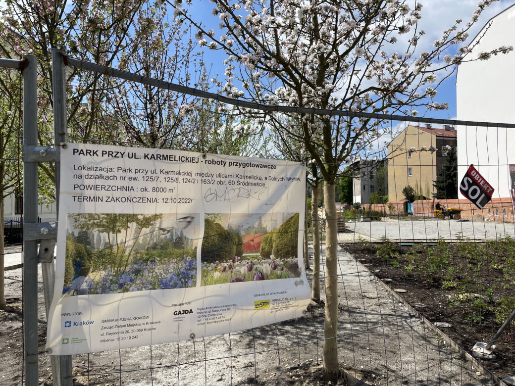 Budowa parku im. Wisławy Szymborskiej przy ul. Karmelickiej w Krakowie.