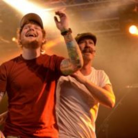Ed Sheeran TATUAŻE - kulisy wielkiej pasji wokalisty. Jak powstawały jego dziary? * eskarock.pl