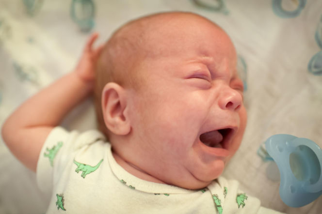 Pięciomiesięczny chłopczyk ze śladami brutalnego pobicia. Areszt dla trzech osób