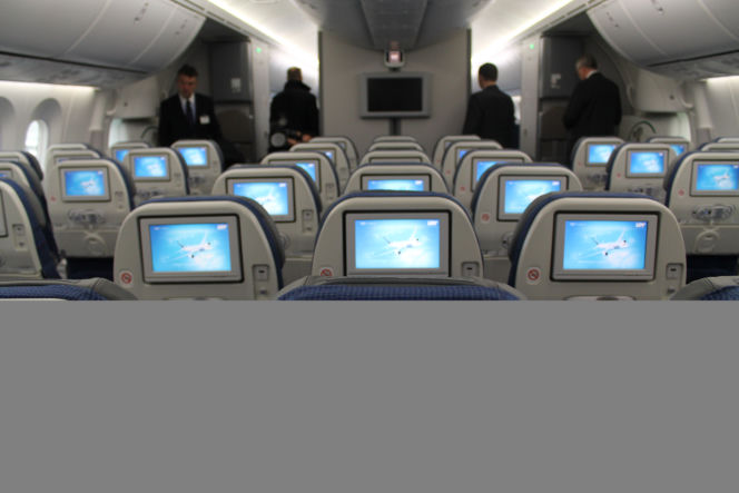 Polski DREAMLINER - WNĘTRZE. ZOBACZ wnętrze Boeinga 787 LOT-u
