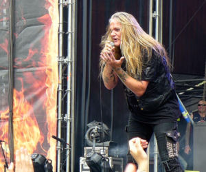 Sebastian Bach planuje w przyszłości nagrać świąteczny album. Uwielbiam muzykę bożonarodzeniową 