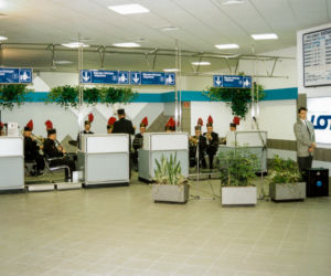 Tak się kiedyś latało! Katowice Airport 20 lat temu. Te zdjęcia to prawdziwa podróż w czasie