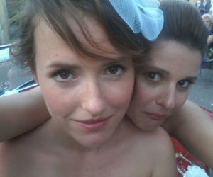 M jak miłość po wakacjach 2014, Ala (Olga Frycz), Olga (Marta Ścisłowicz)