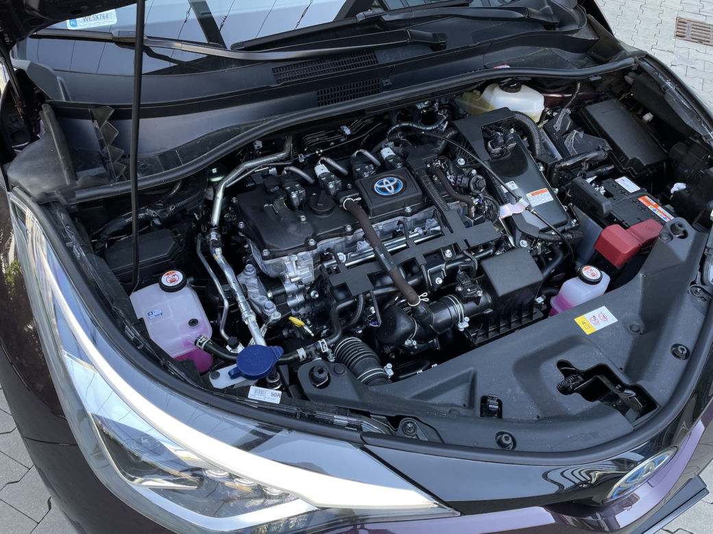 Hybrydowa Toyota C-HR - silnik