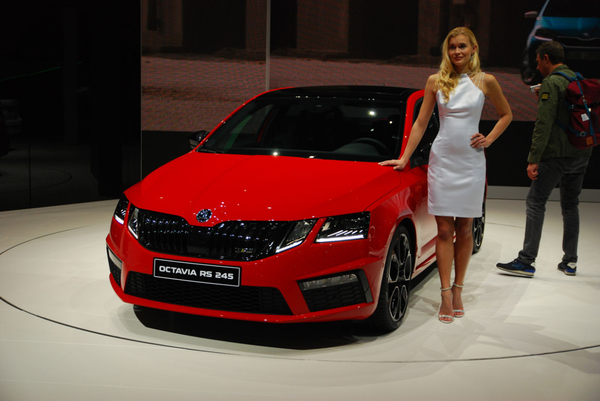 Genewa 2017 - stoisko Skoda