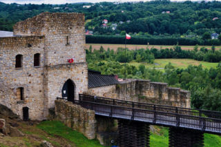 To miasto w Małopolsce ma jeden z najpiękniejszych zamków. Jan Długosz pisał w nim swoje kroniki