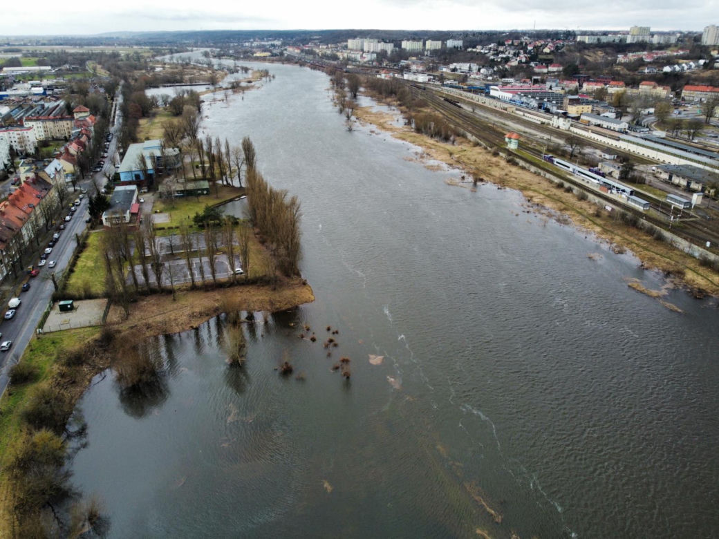 podniesiony poziom wód na Warcie