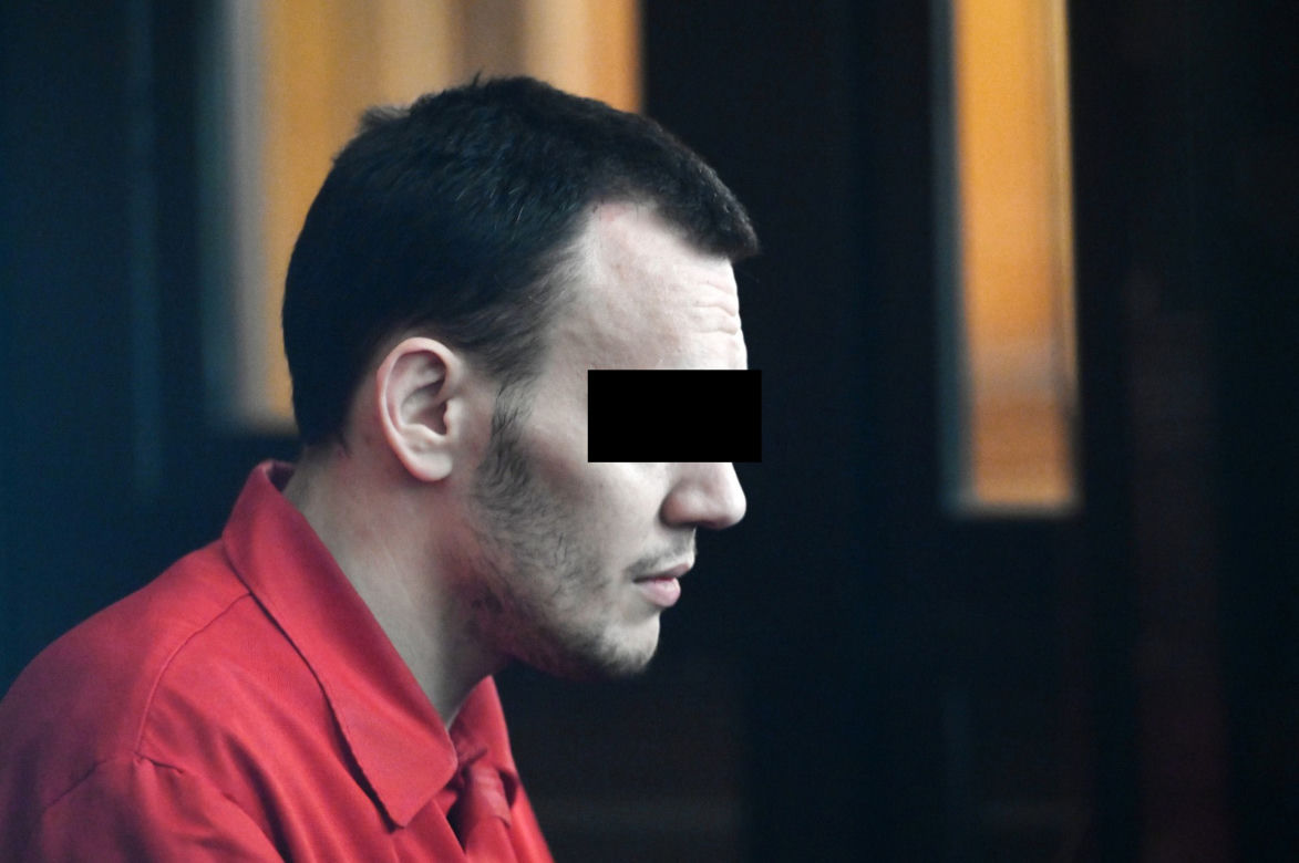 Stefan W. wyrzucony z sali. Zabójca Pawła Adamowicza wybuchł śmiechem