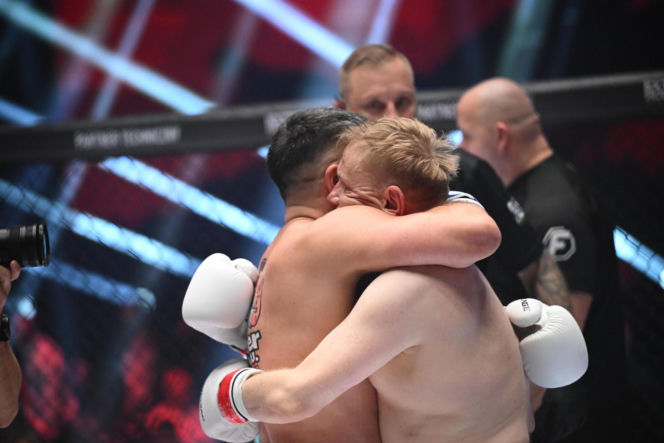 Bartosz Żukowski vel. Waldek Kiepski przegrał na gali Fame