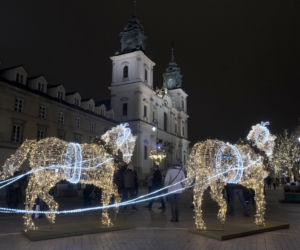 Niesamowita iluminacja świąteczna rozbłysnęła w Warszawie