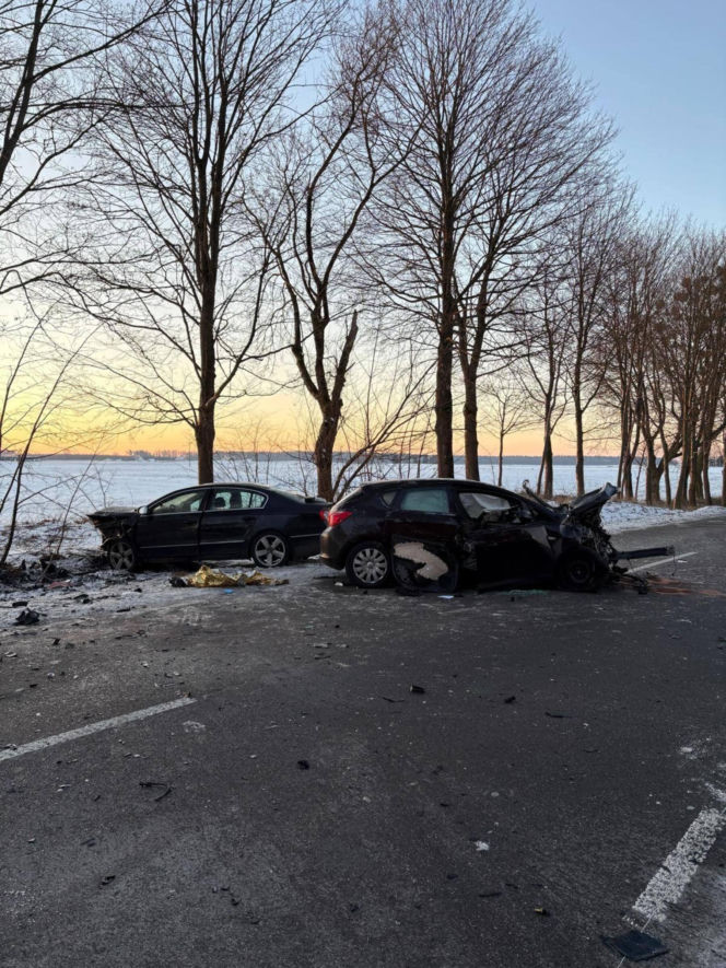 Zderzenie trzech aut na DW212 03.02.2026