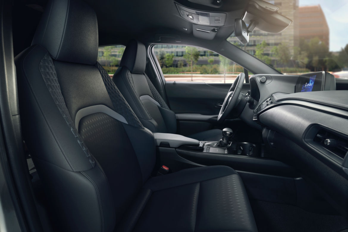 Lexus UX F Impression