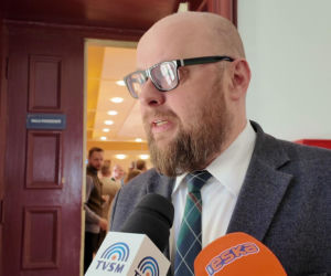 Zamieszanie w Radzie Miejskiej Grudziądza. Szymon Gurbin pozostanie przewodniczącym
