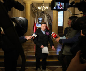 Afera przed IO. Piesiewicz i Małysz przyjechali do ministra sportu