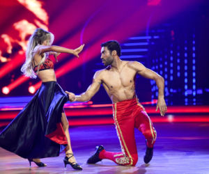 Gamou Fall przekazał bolero na aukcję charytatywną