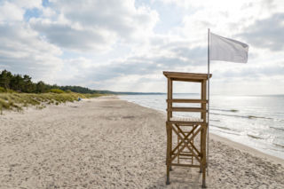 Sinice Darłowo. Czy w Darłowie można się kąpać 03.08? Flaga, warunki pogodowe
