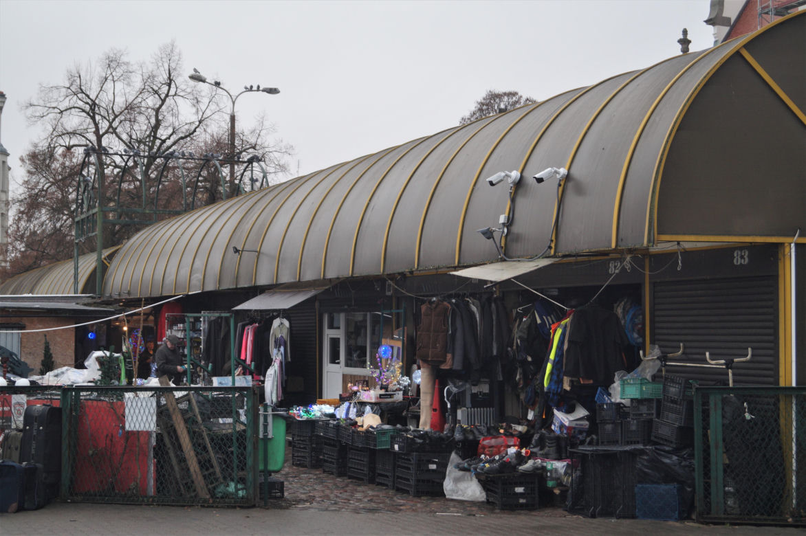 Parking podziemny, targowisko i więcej zieleni. Tak zmieni się plac Piastowski