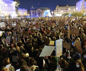 Strajk Kobiet na placu Wolności