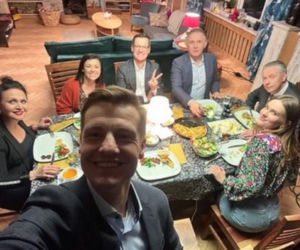    M jak miłość. Rodzina Franki i Pawła powiększy się po ślubie, Wszystko wyda się na kolacji u Zduńskich - ZDJĘCIA