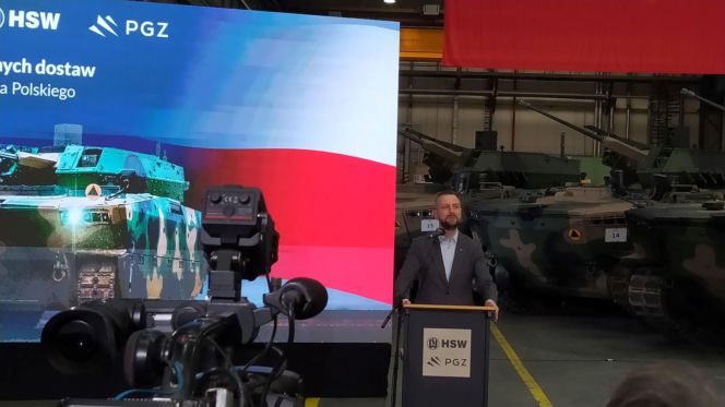 Pierwsze Borsuki wreszcie w wojsku. Szef MON: "111 Borsuków to nie jest nasze ostatnie słowo"