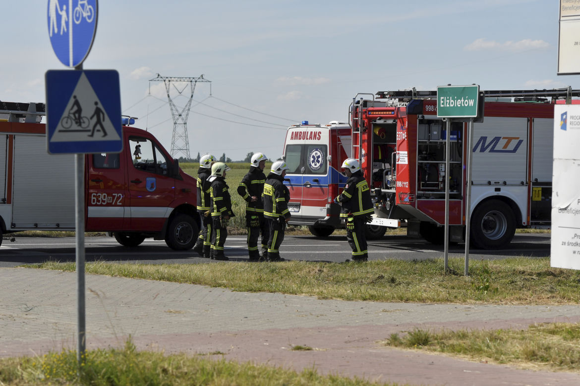 Znak "stop" stanął na skrzyżowaniu śmierci. Minął rok od potwornej tragedii w Elżbietowie