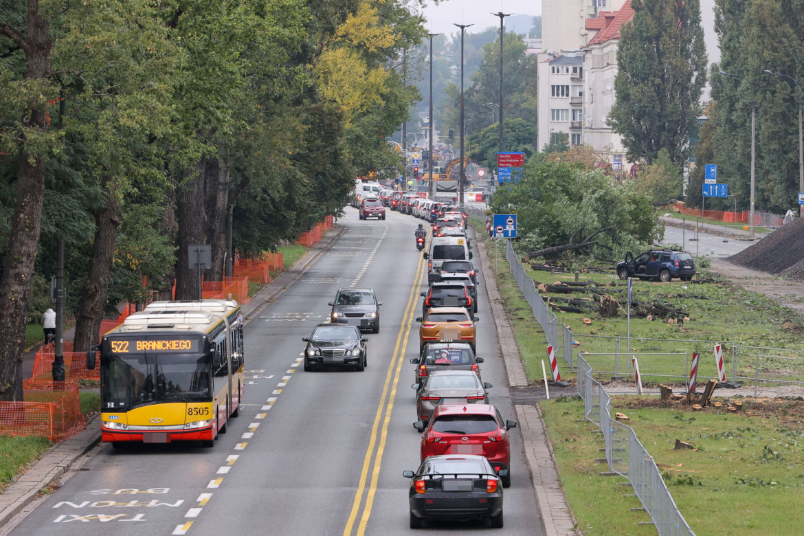 Kumulacja miejskich remontów. Tramwajarze paraliżują Warszawę 