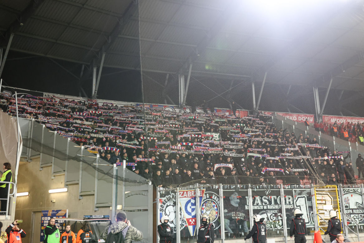 Widzew Łódź - Górnik Zabrze: Zdjęcia kibiców i zawodników z klasyku w ramach 12. kolejki PKO BP Ekstraklasy