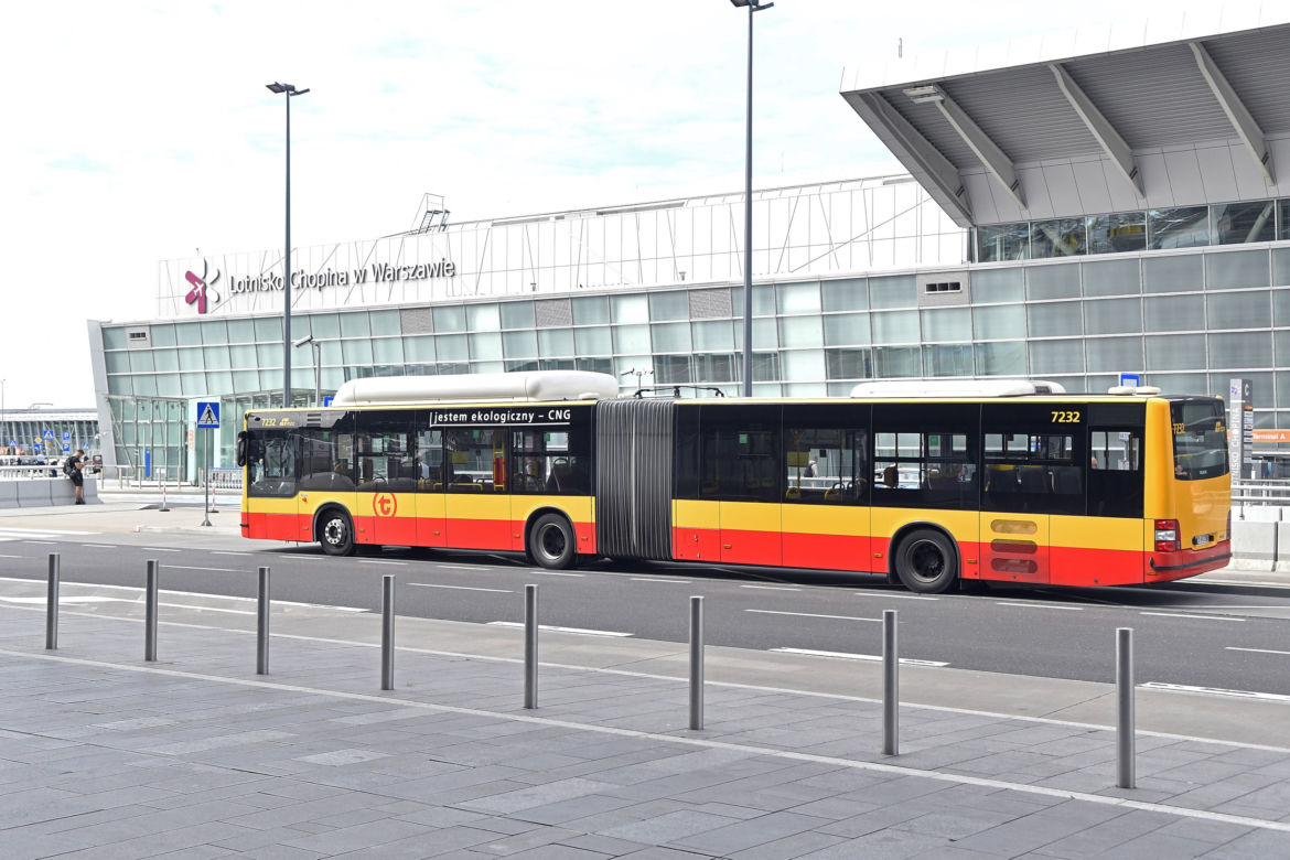 Warszawa. Cięcia wakacyjne w komunikacji miejskiej. Zlikwidowali autobusy linii 188, mieszkańcy są wściekli
