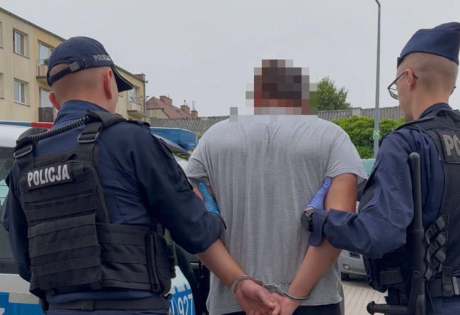 Brutalnie pobili 36-latka i kobietę w centrum Bytowa. Mężczyzna nie żyje, 44-latka uniknęła śmierci
