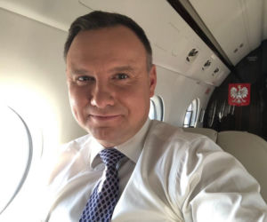 Duda zabrał Wałęsę do Ameryki