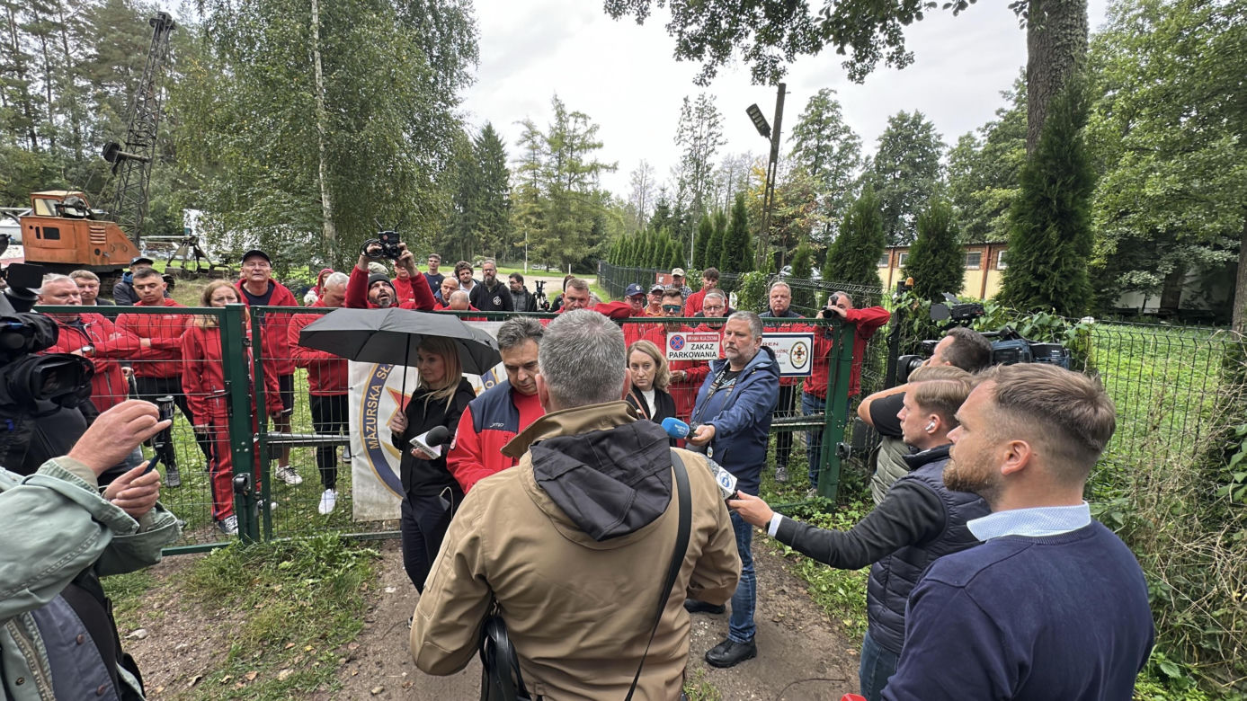 Komornik wszedł do bazy ratowników. Przez 48 lat ratowali ludzi. Sprzęt zabrali w ostatniej chwili