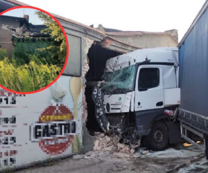 Ciężarówka staranowała budynek. Dwie osoby nie żyją. Nocna tragedia zmąciła spokój