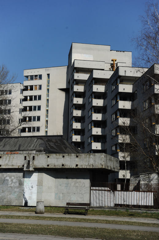 Zamalowali flagi Polski i Ukrainie w Szpiegowie. Tajemnicza akcja przy Sobieskiego 100
