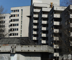 Zamalowali flagi Polski i Ukrainie w Szpiegowie. Tajemnicza akcja przy Sobieskiego 100