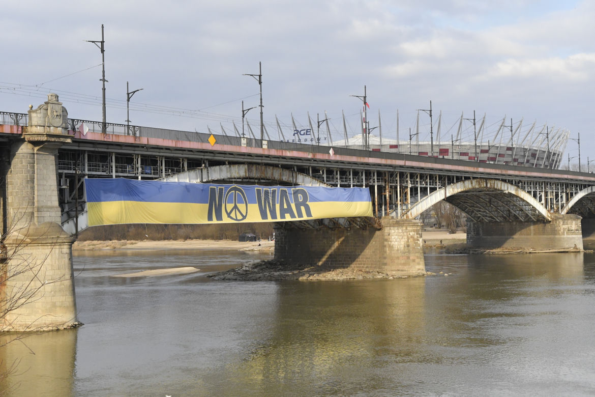 Piękny gest warszawiaków. Na moście Poniatowskiego zawisł ogromny banner