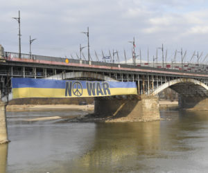 Piękny gest warszawiaków. Na moście Poniatowskiego zawisł ogromny banner