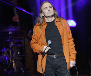 Zanim został głosem rocka, Marek Piekarczyk budował piece. Tak przez lata zmieniał się juror The Voice