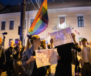 Tańczący protest pod krakowską kurią