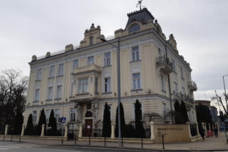 Plan prezydenta przeszedł: miasto wyda 19 mln zł na udziały Azotów 