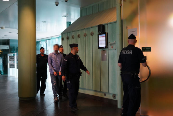 Były policjant poćwiartował i podpalił ciało budowlańca. Rodzina walczy o dożywocie